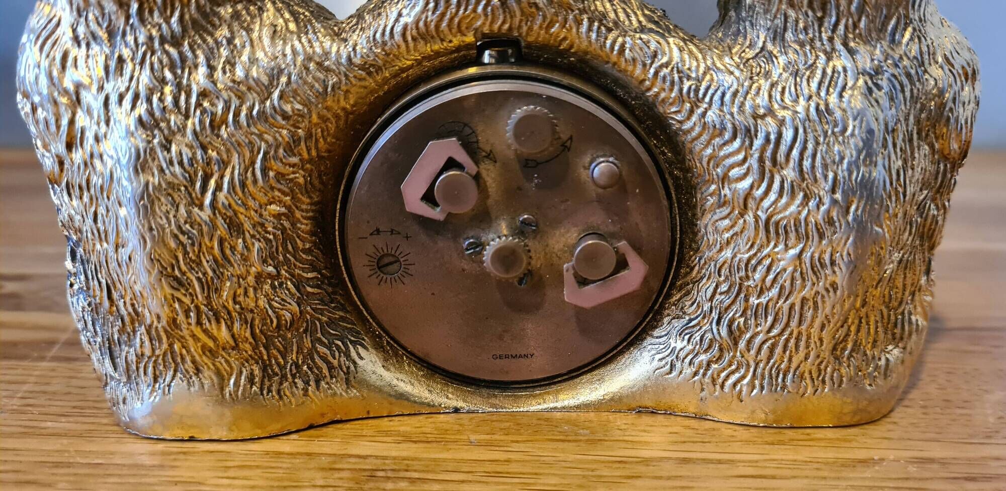 Clock / alarm clock vintage lancel model "the three monkeys of wisdom" very rare!