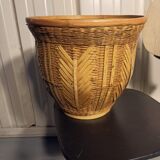 Wicker basket year 80 pot cache