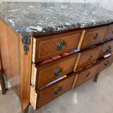 Superb chest of drawers