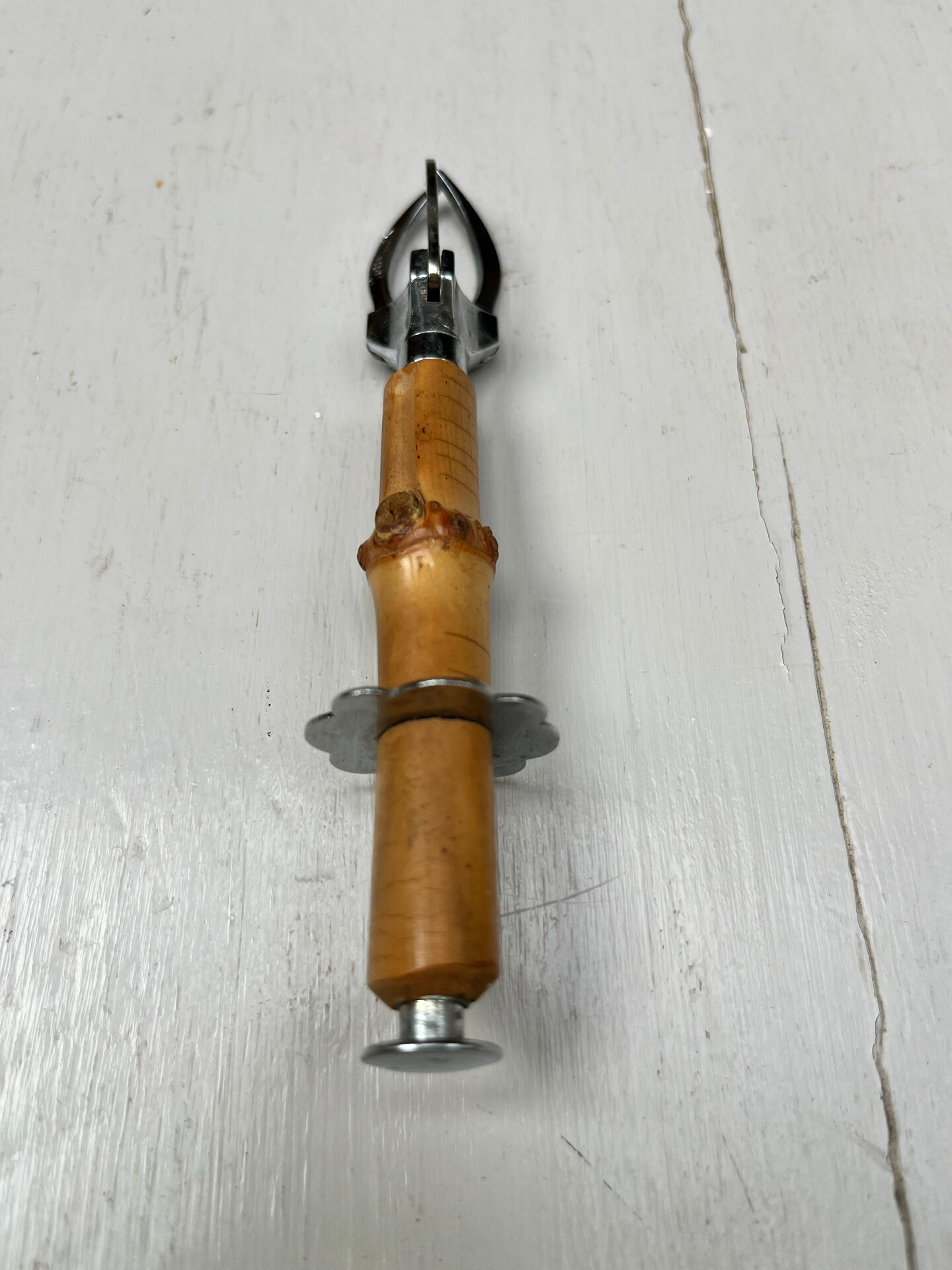 Bamboo sugar tongs