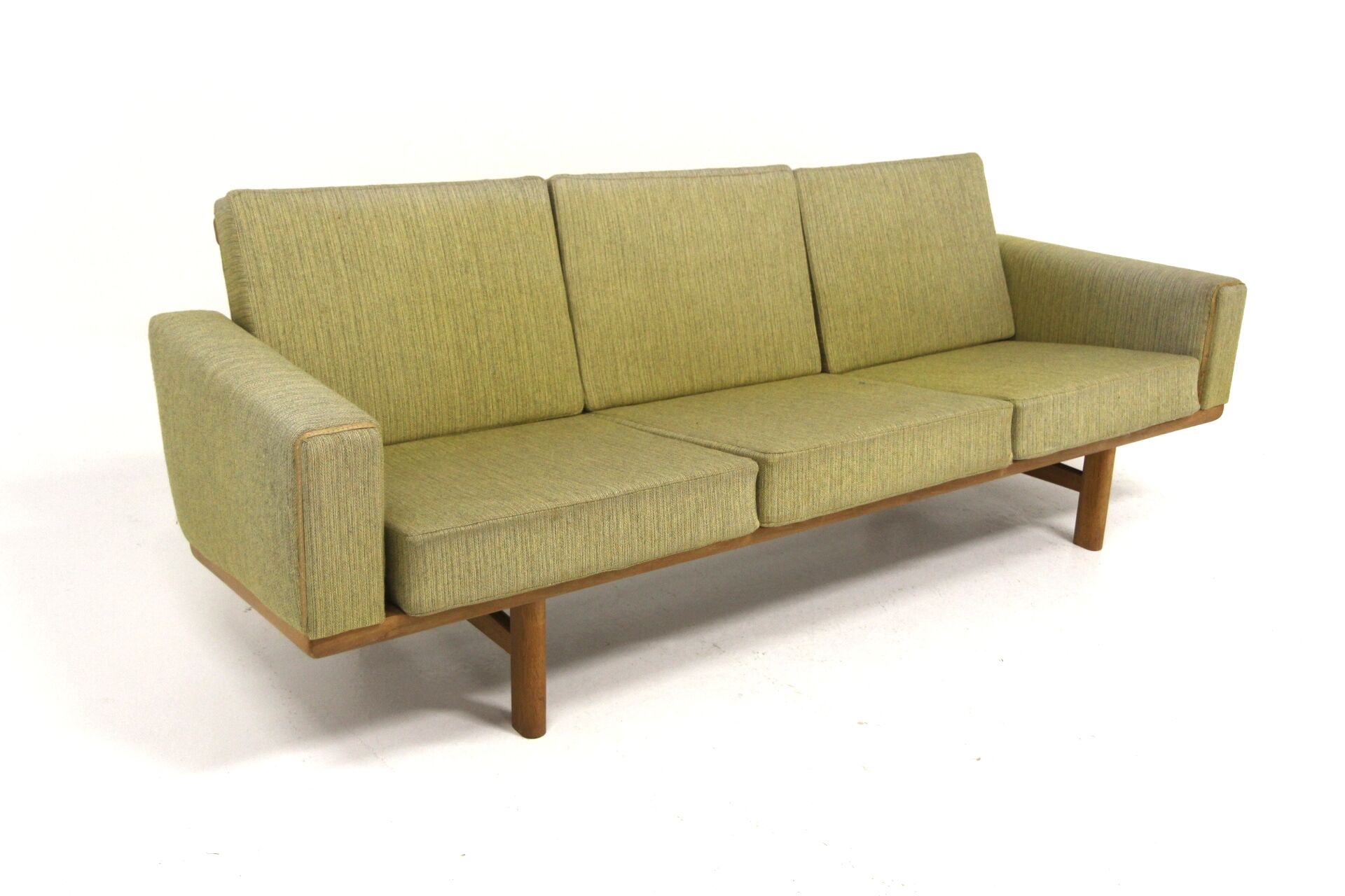 Scandinavian canapé "GE-236", Hans J. Wegner, Getama, Denmark, 1960