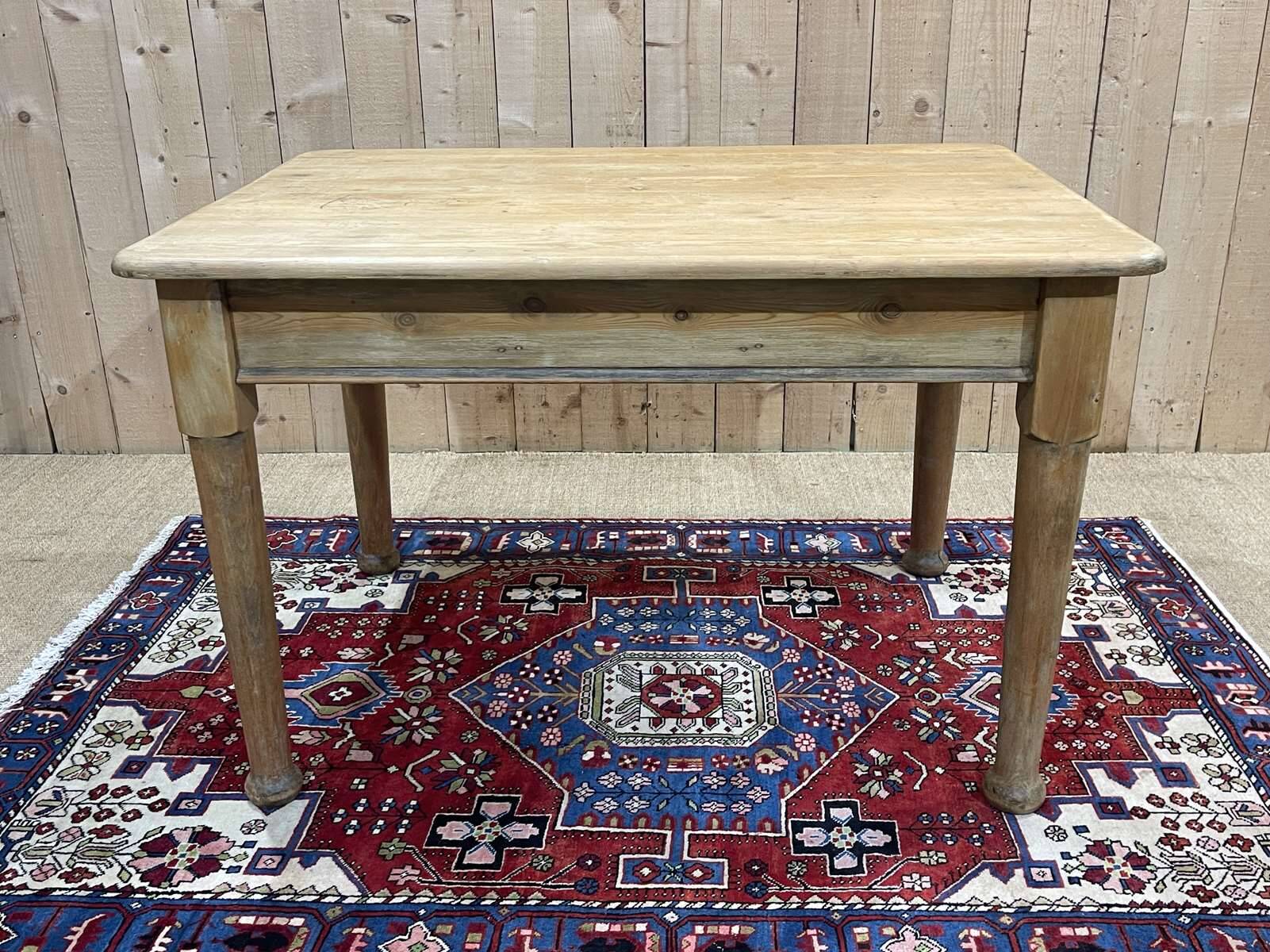 19th century English fir farmhouse table with one drawer