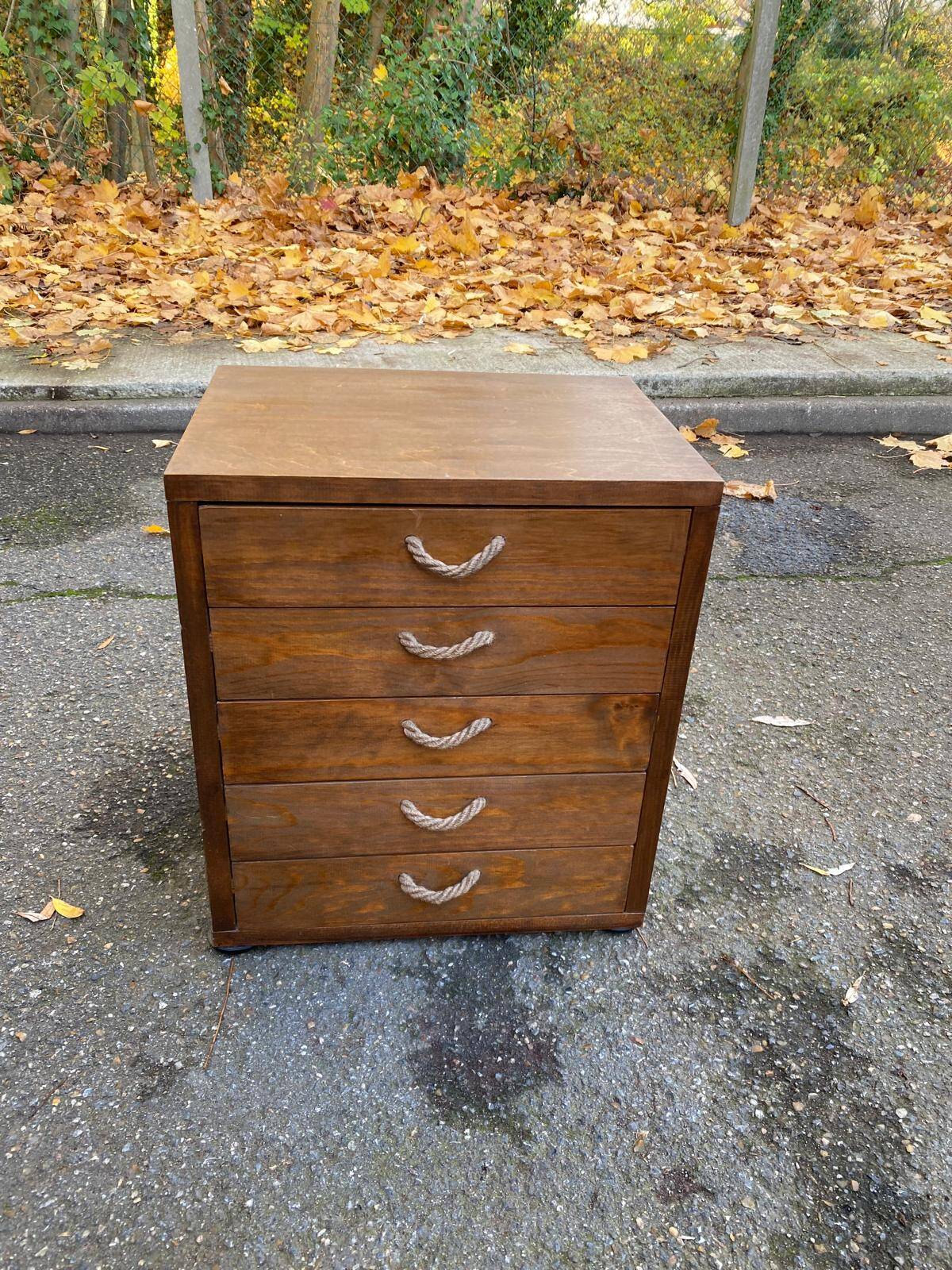 Scandinavian 5-drawer chest in solid pine with rope