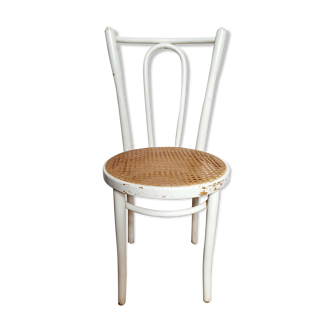 Chaise de bistrot cannée