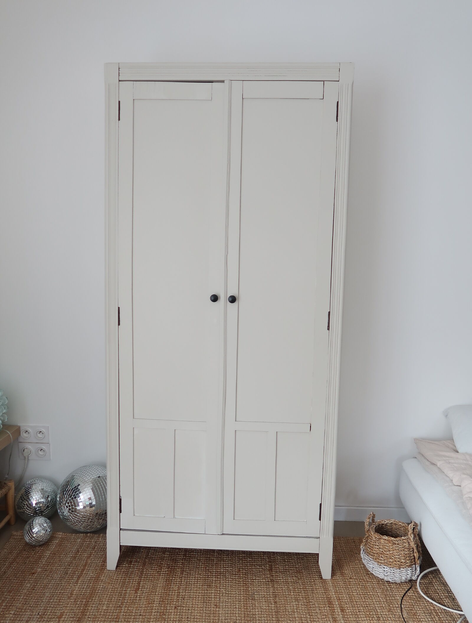 Armoire parisienne
