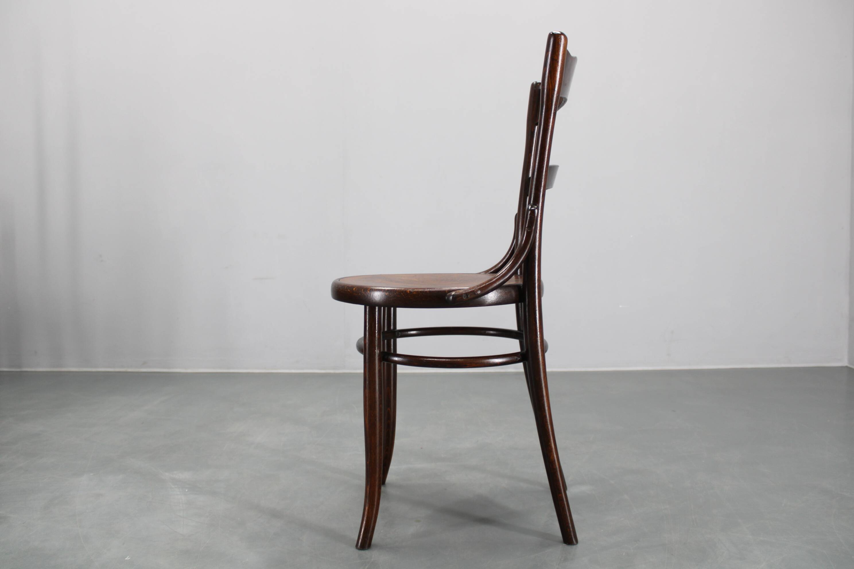 1930s Thonet chair, Czechoslovakia