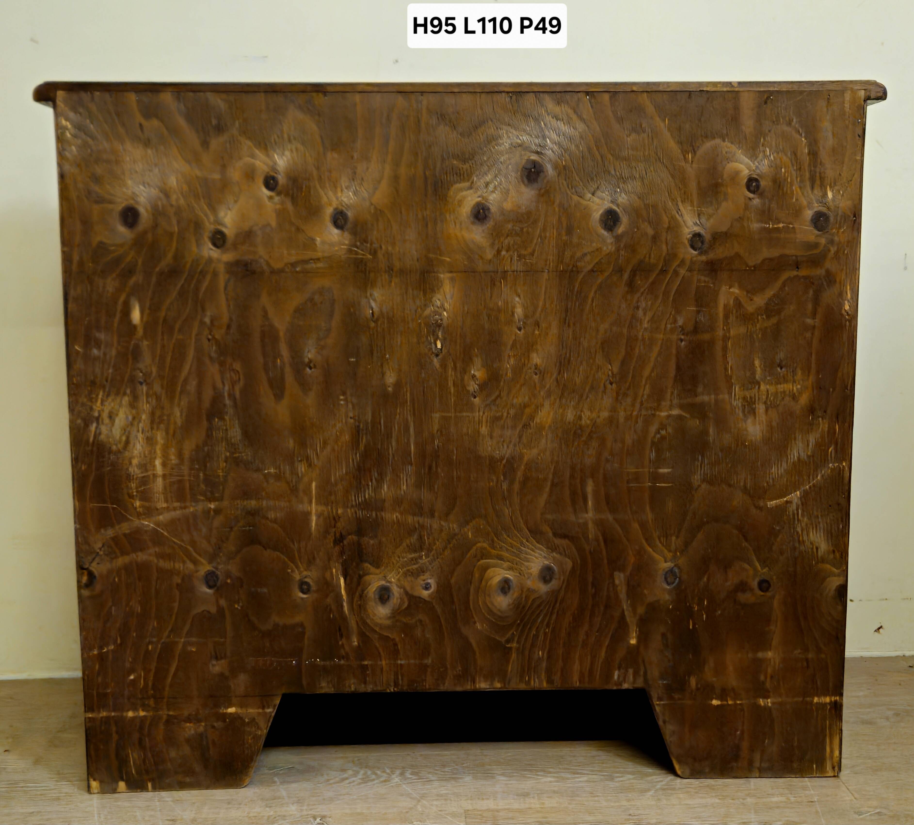 Piedmontese curved writing desk in marquetry