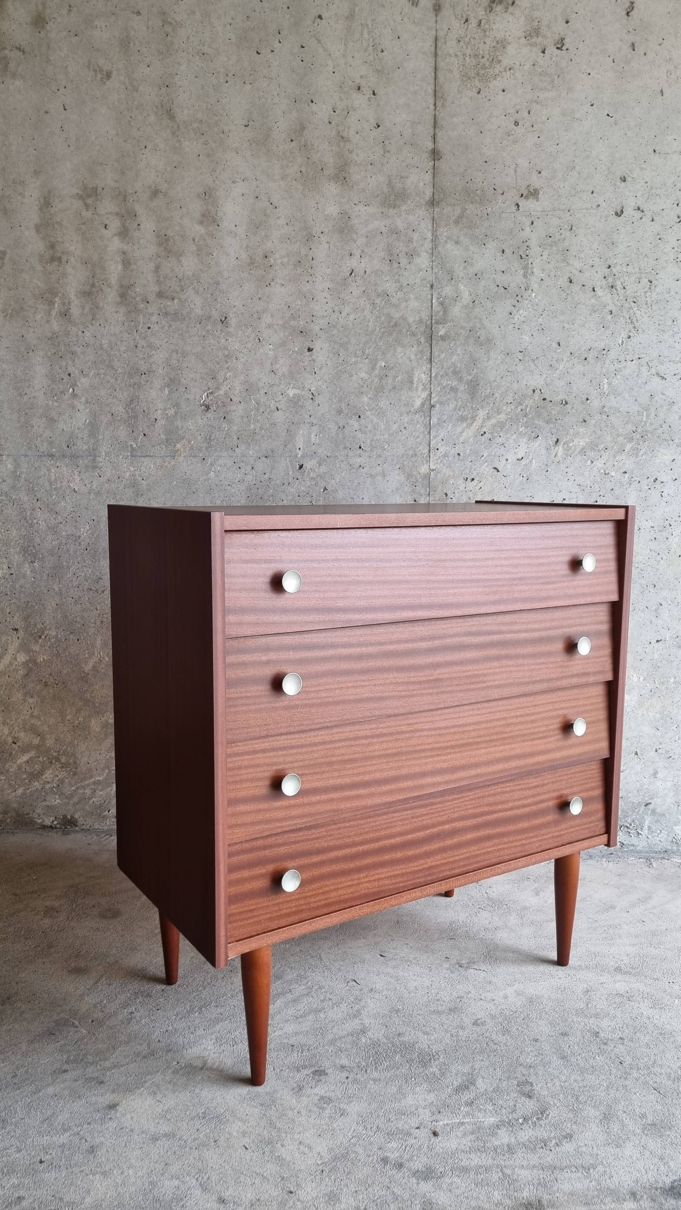 Vintage chest of drawers