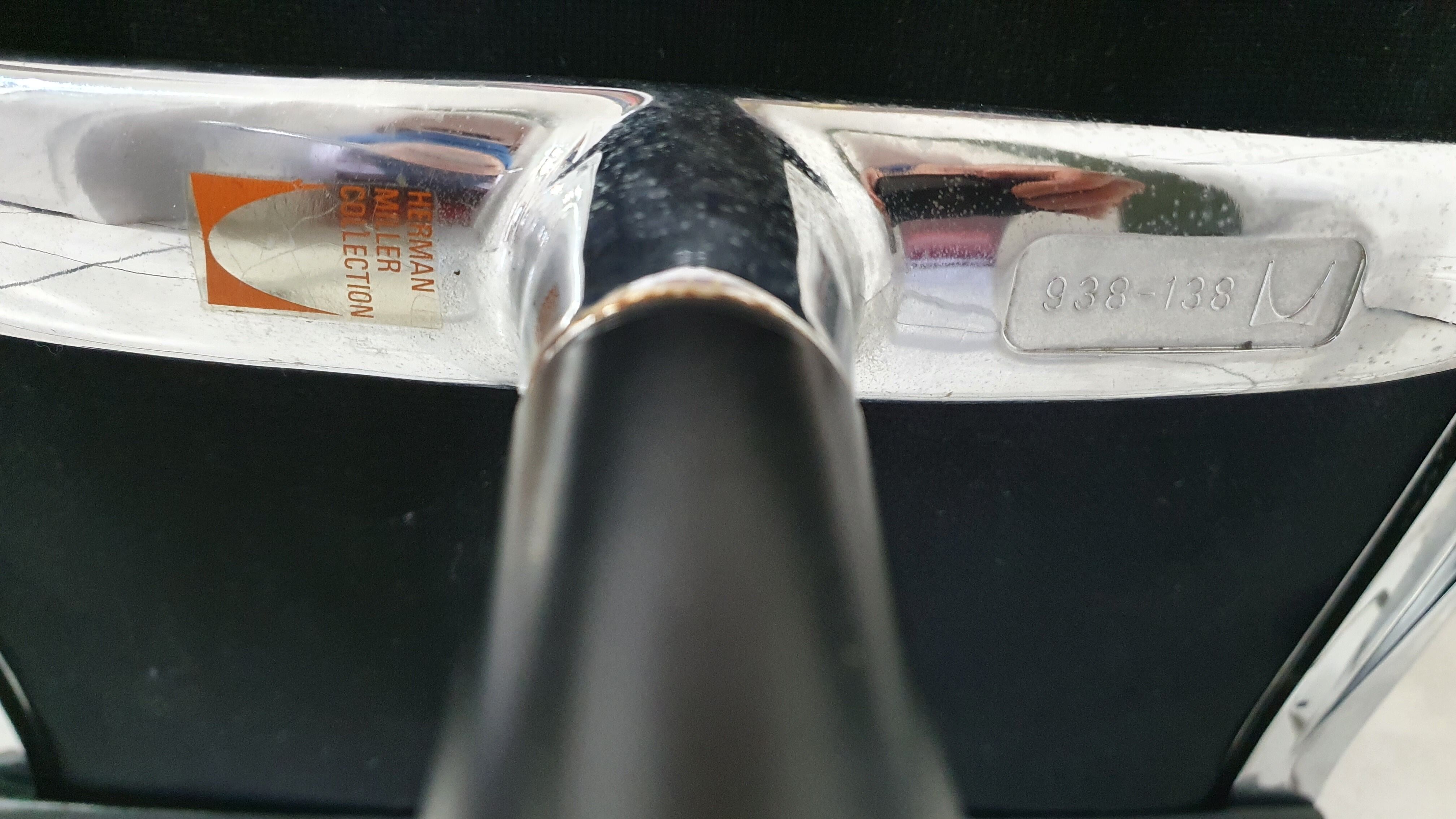 Fauteuil en cuir Softpad design Eames pour Herman Miller, années 70