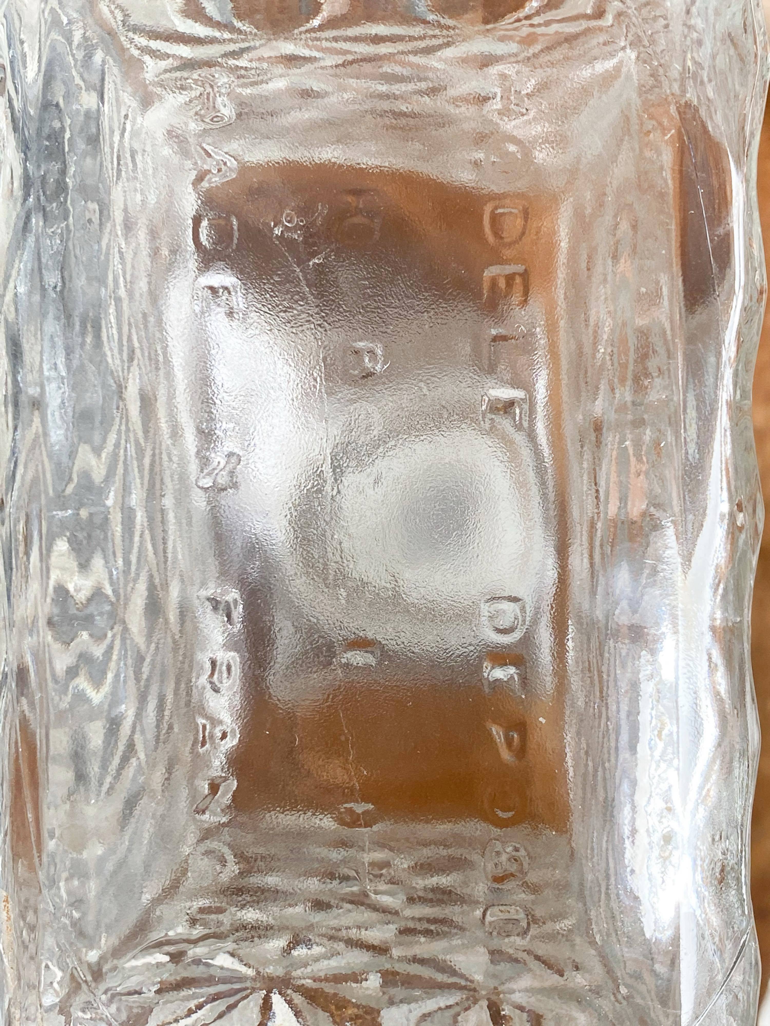 Diamond tip whisky carafe