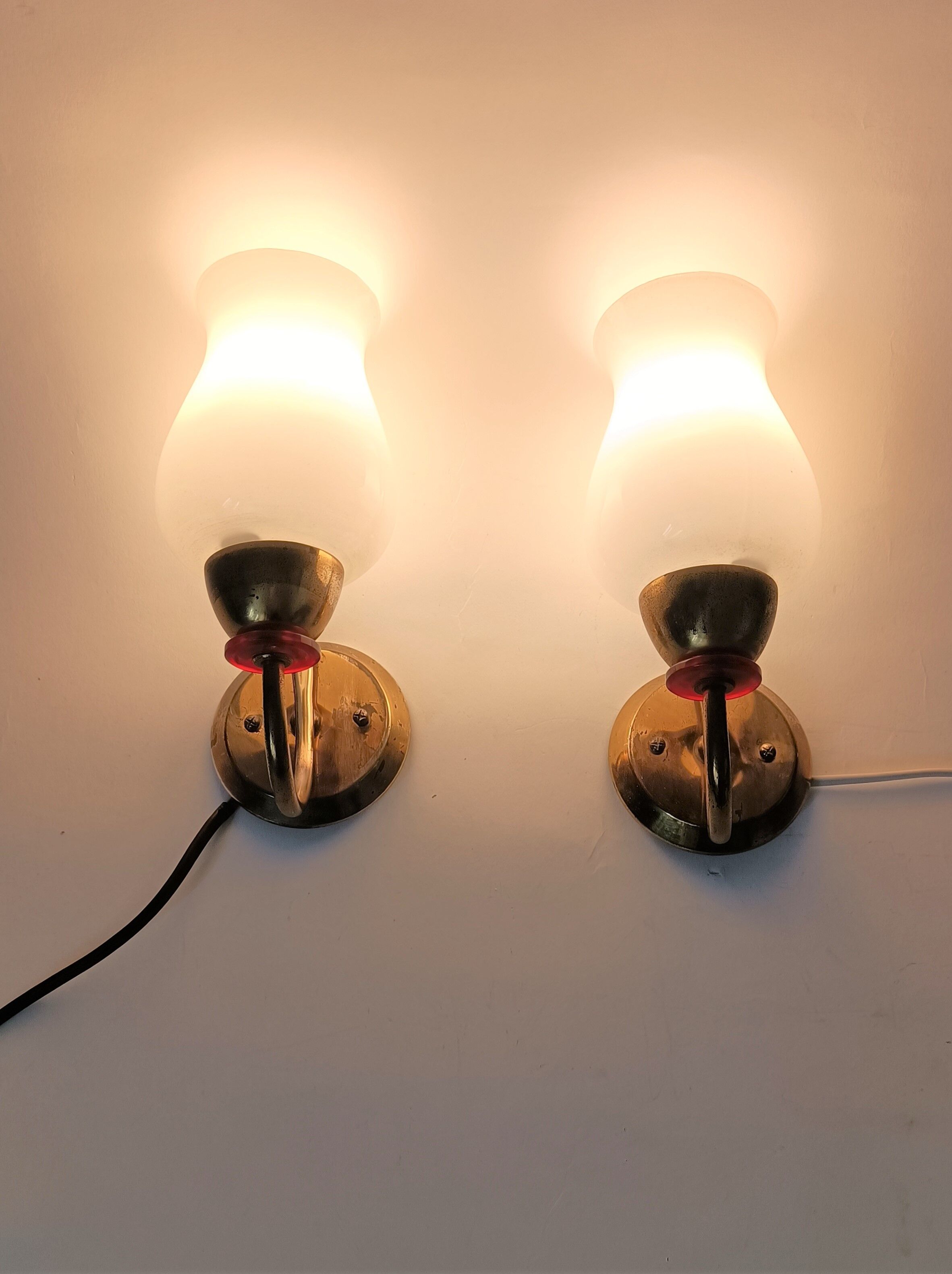 Pair of 1950 wall lamps in vintage golden brass
