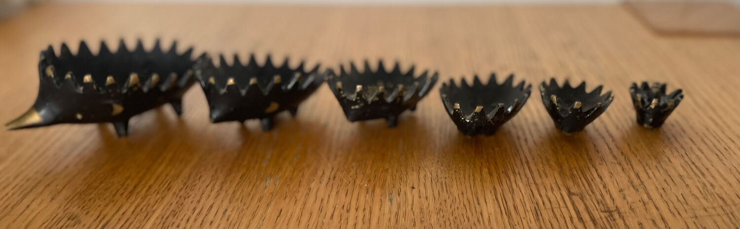 Set of 6 stackable bronze hedgehogs — Walter Bosse, 1920s