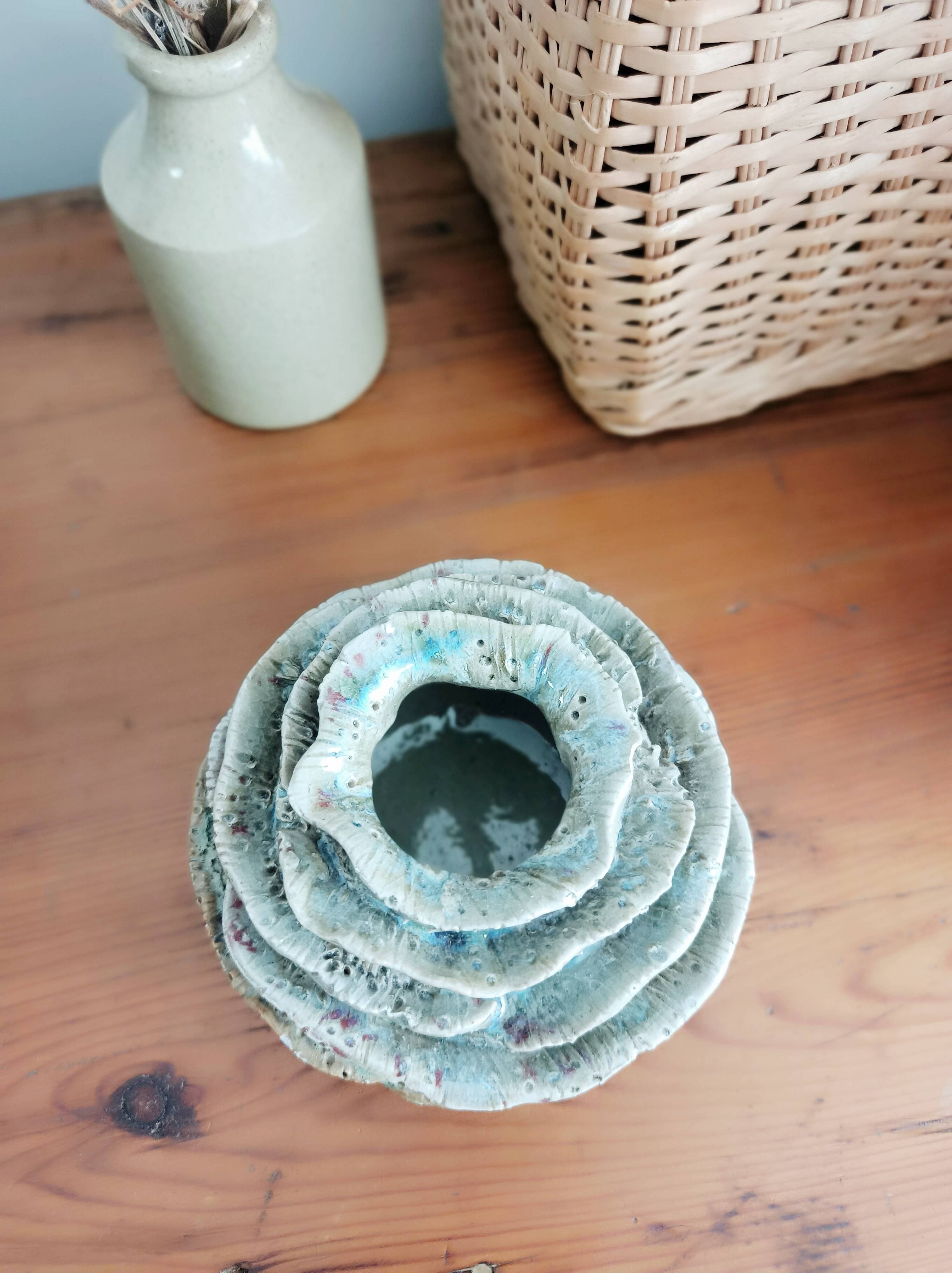 Small cabbage vase