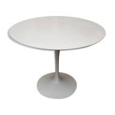 Saarinen tulip table