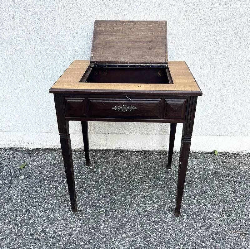 Table de jeux ancienne en bois