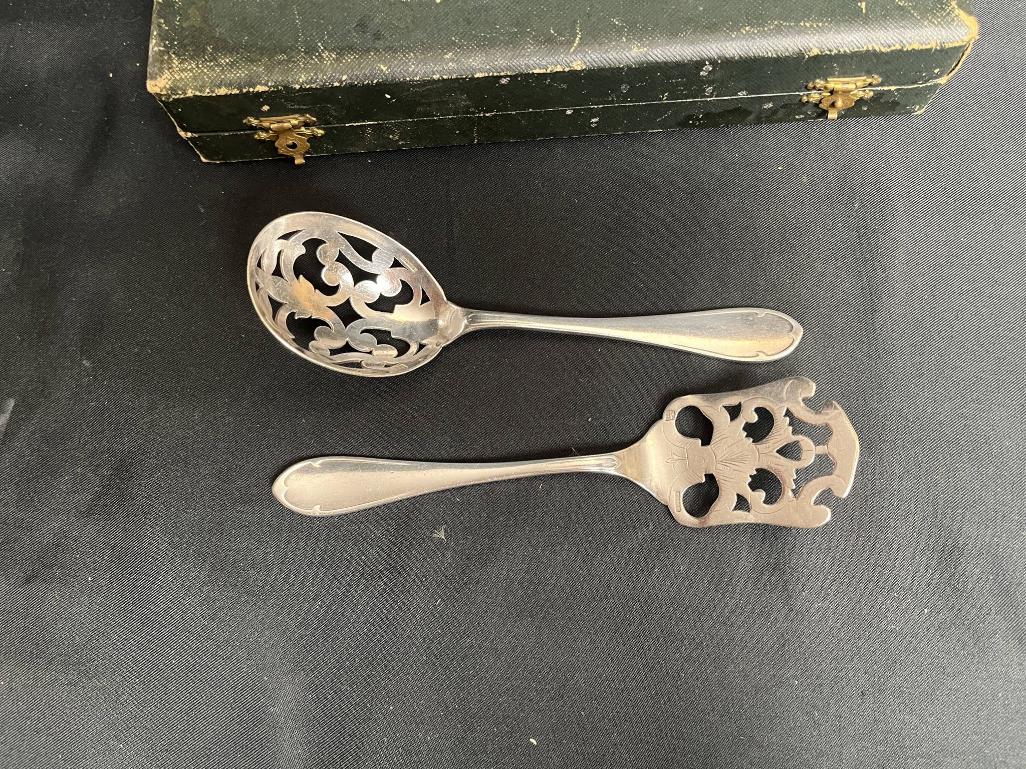 Arts de la table couverts confiserie métal argenté Ercuis début XXème