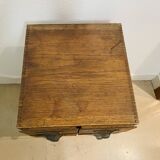 industrial storage unit with drawers to put down