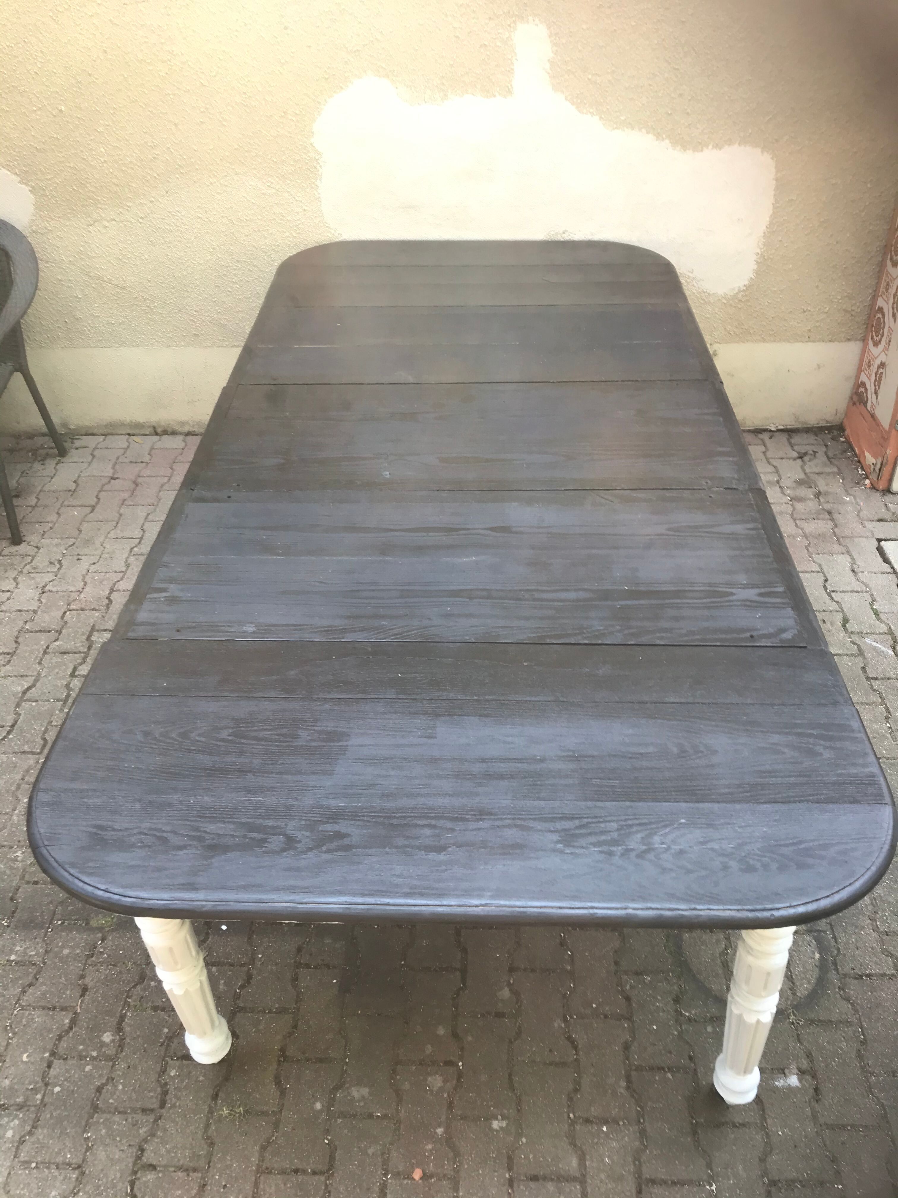 Old table Henri II