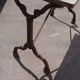 Table bistrot, pieds fonte