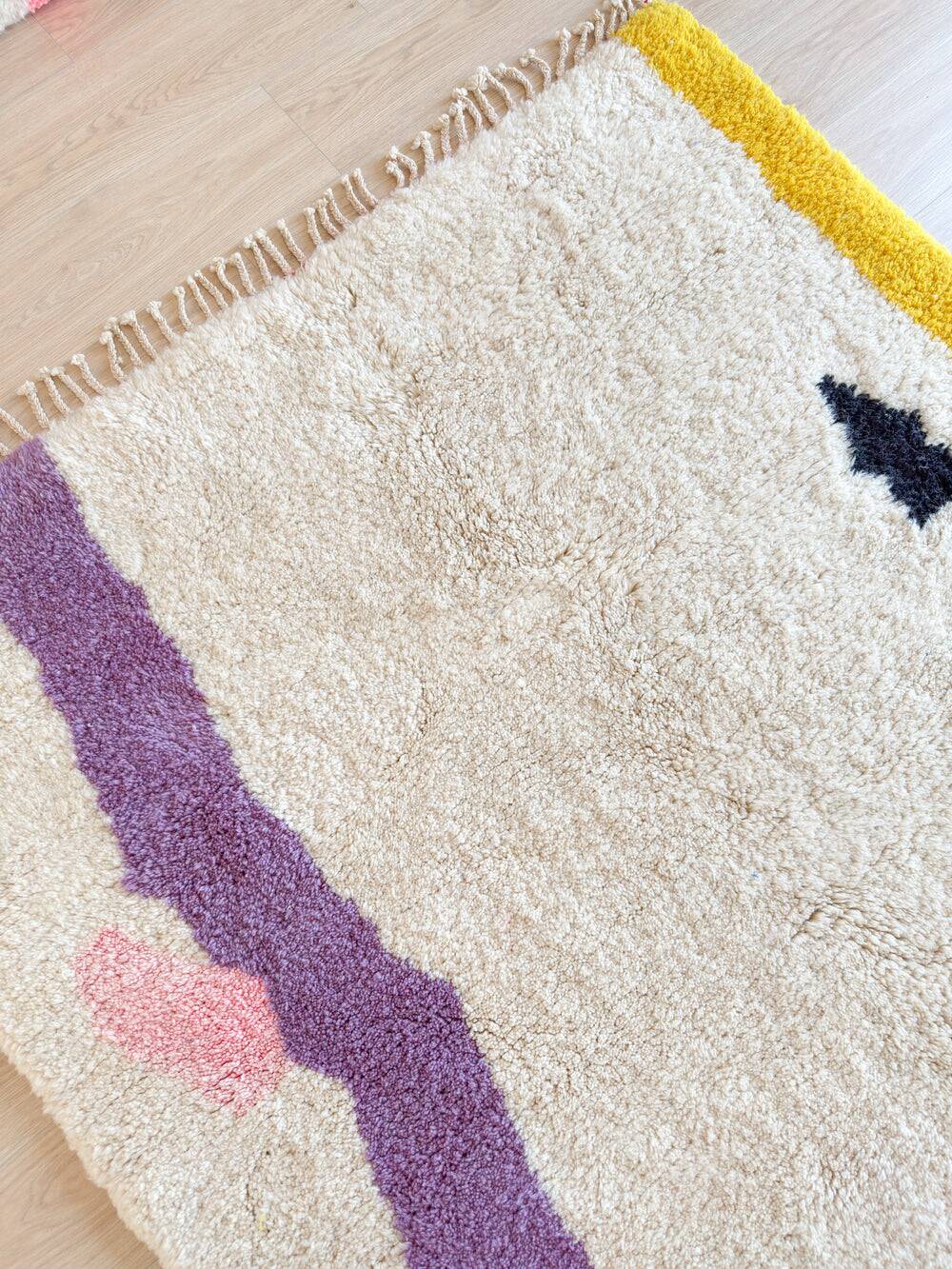 Traditional handmade colorful Berber rug 250cmx150cm