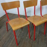 Chaises d'école