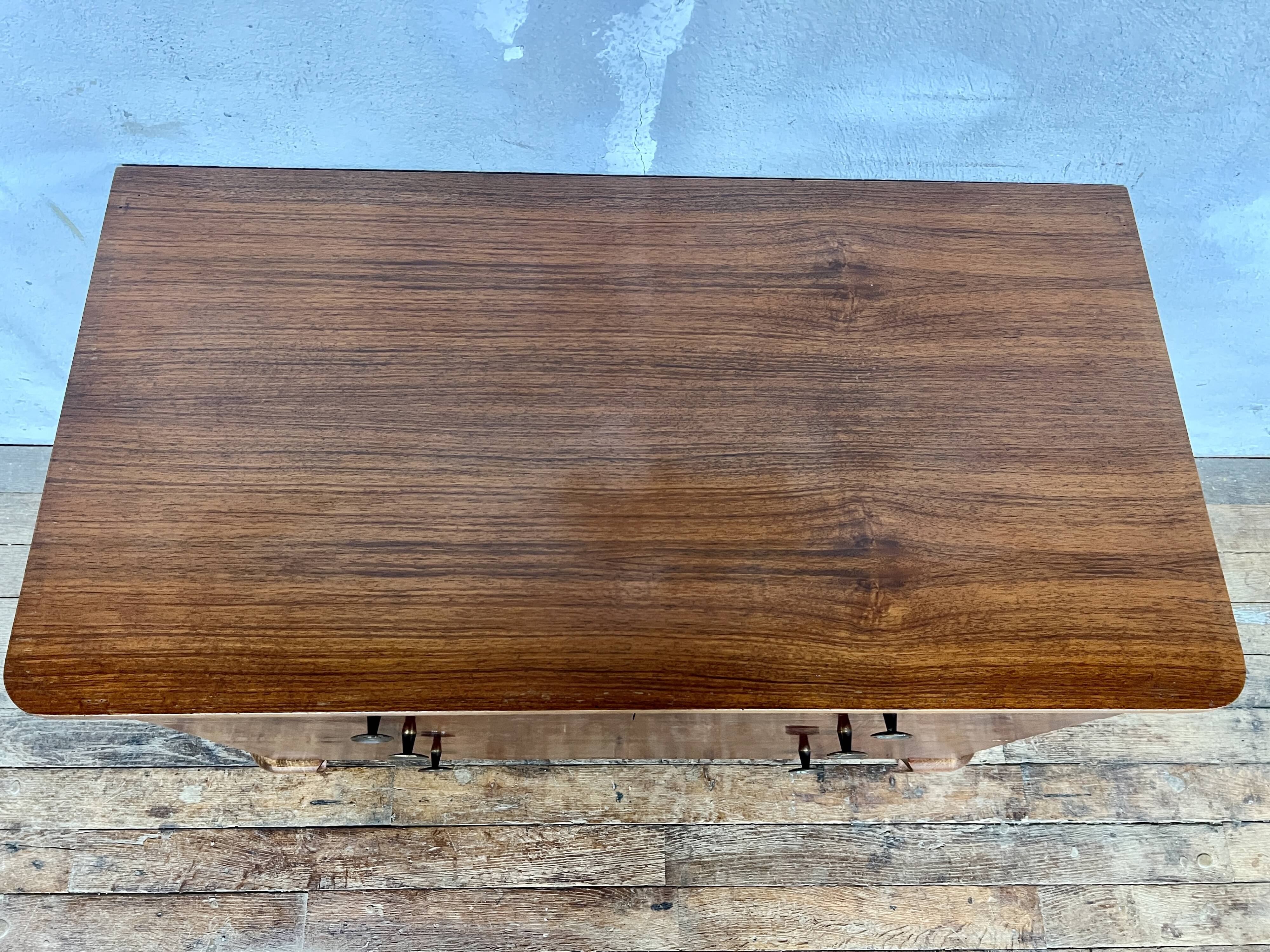 Vintage chest of drawers – amazing walnut veneer