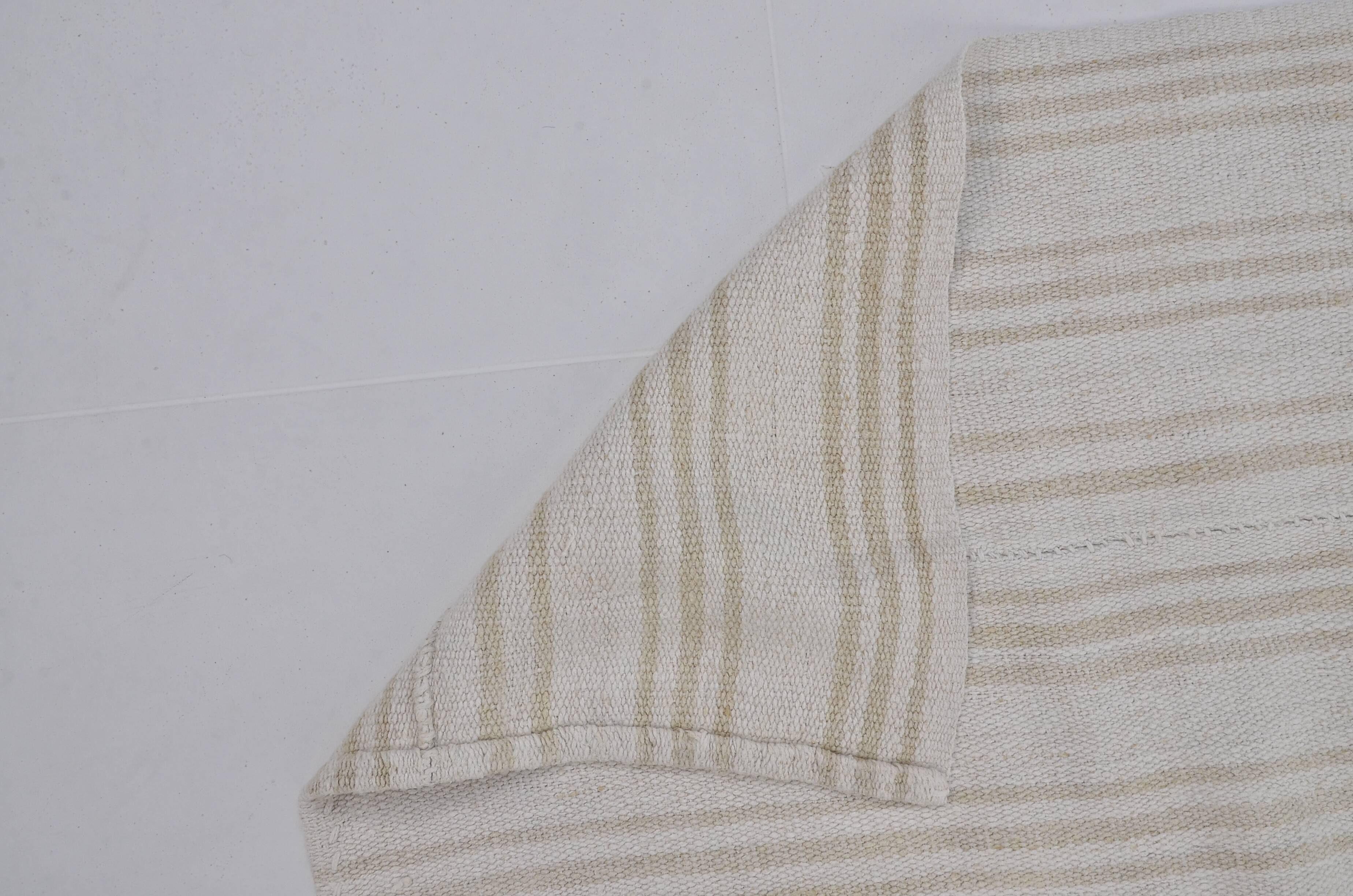 Neutreal Vintage Hmep Kilim Rug sku 3682