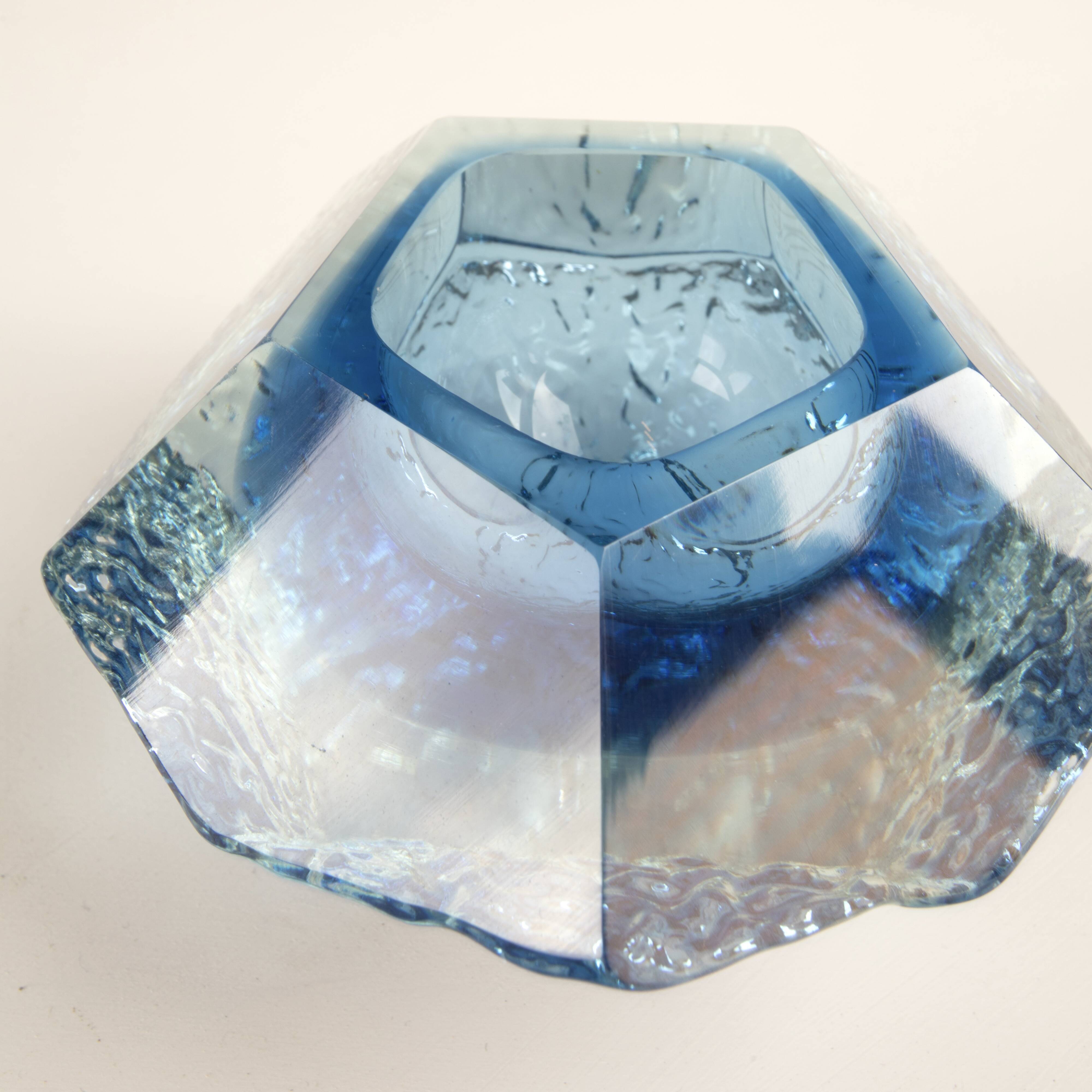 Sculptural submerged glass ashtray by Gianfranco Mandruzzato Murano