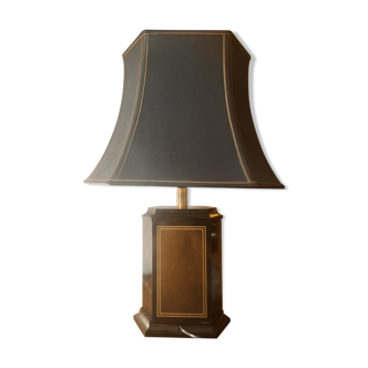 Asian-inspired black lamp
