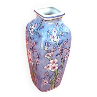 Vase porcelaine asiatique à décor d' oiseaux branchés, fleurs de lotus