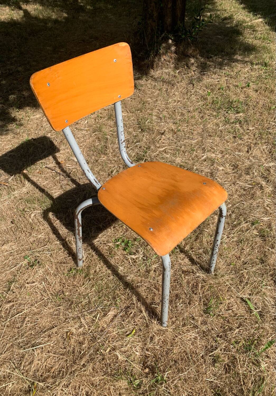 Adult model school chair