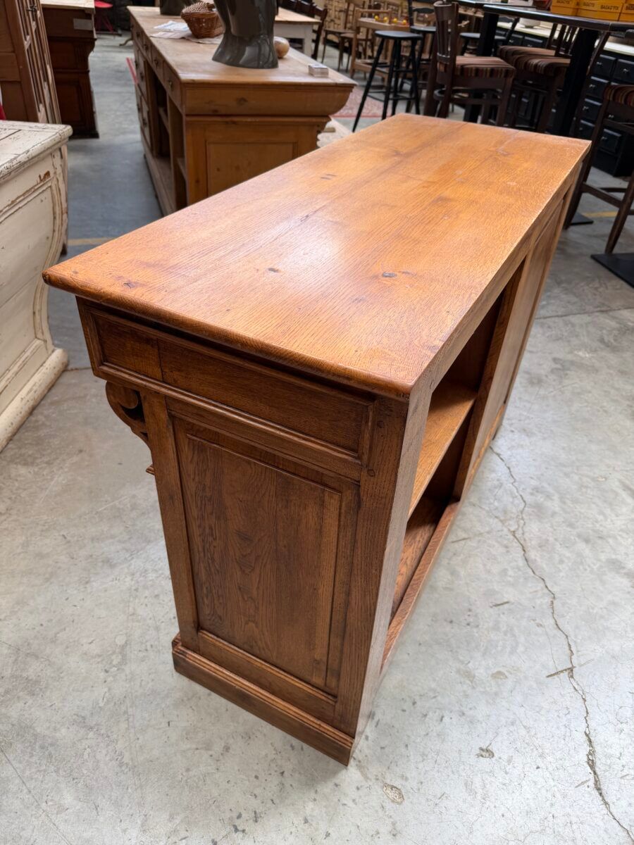 Oak counter from the 1950s