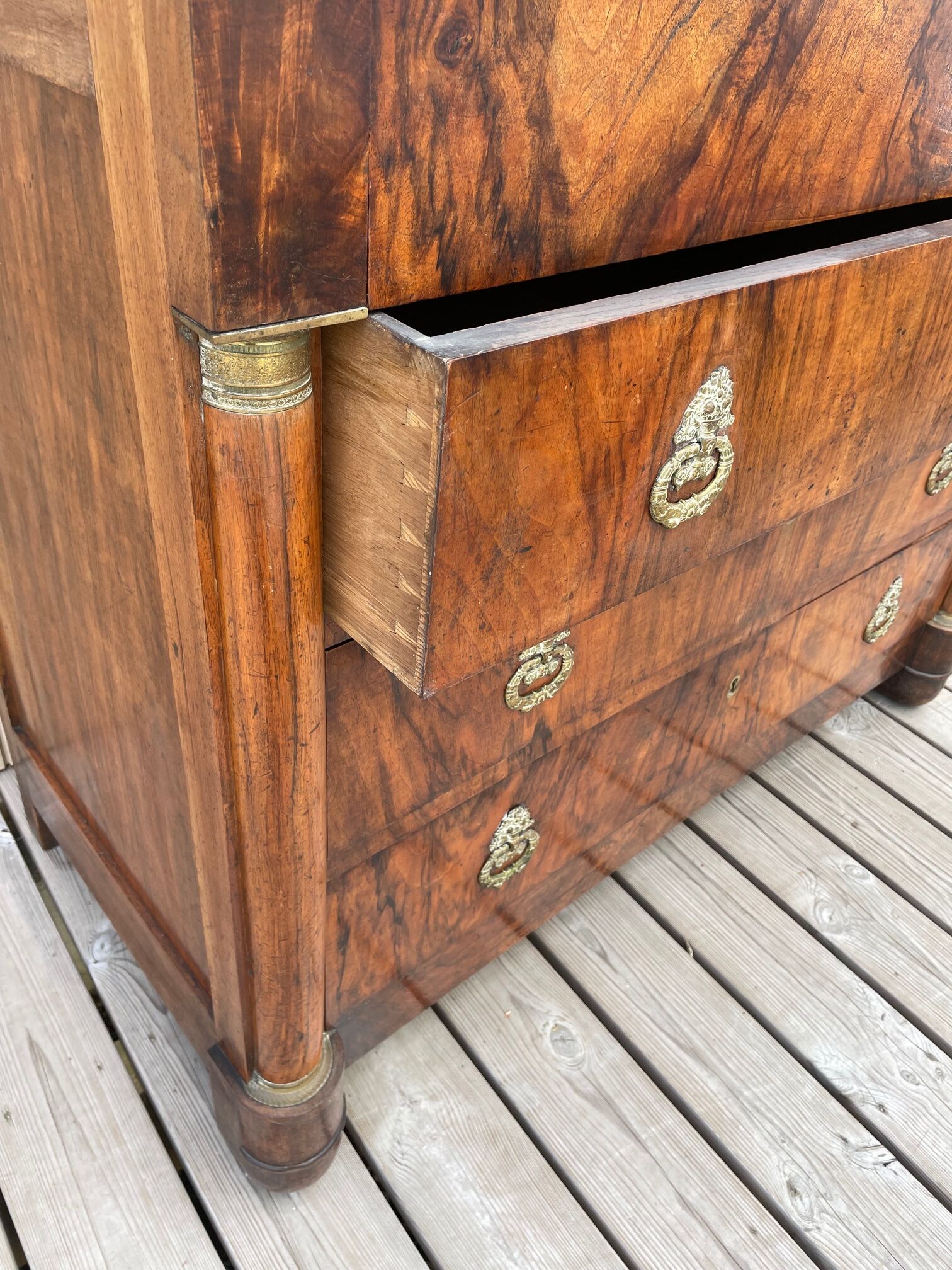 Empire Dresser