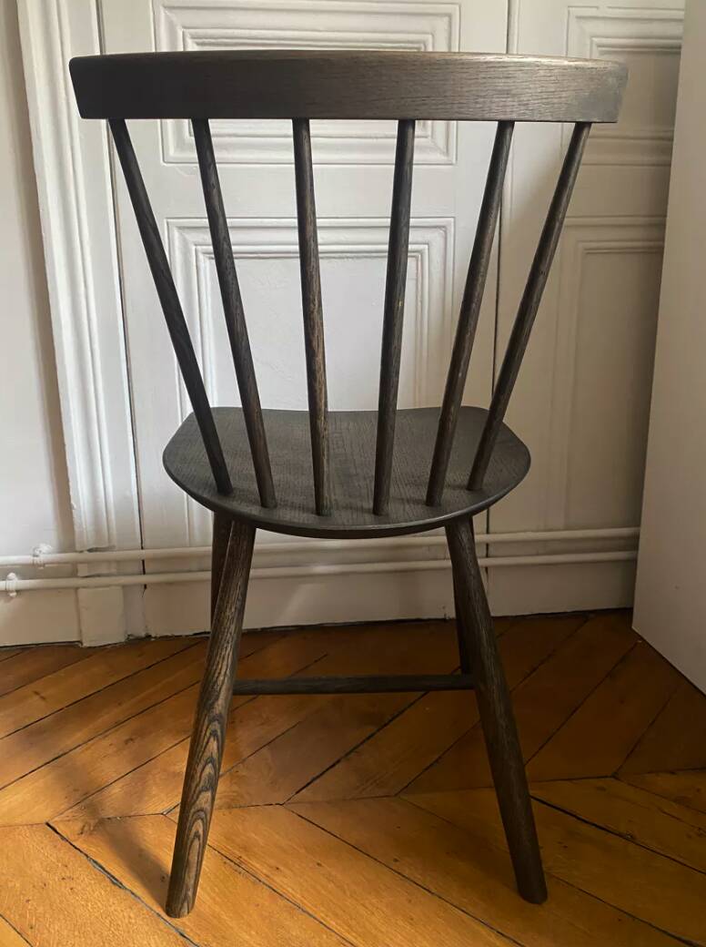 Chaise J46 FDB Mobilier en chêne fumé