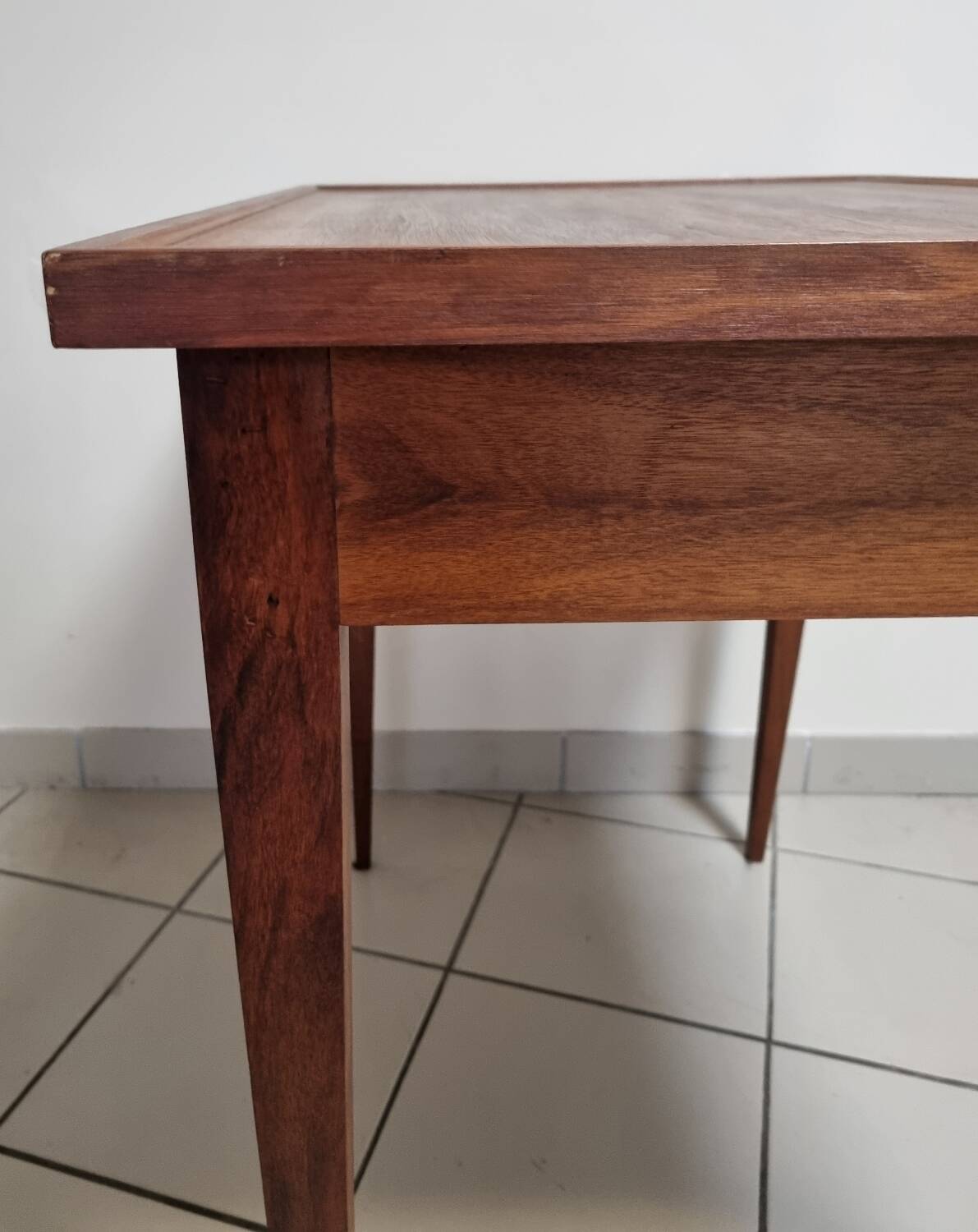 Petite table en acajou
