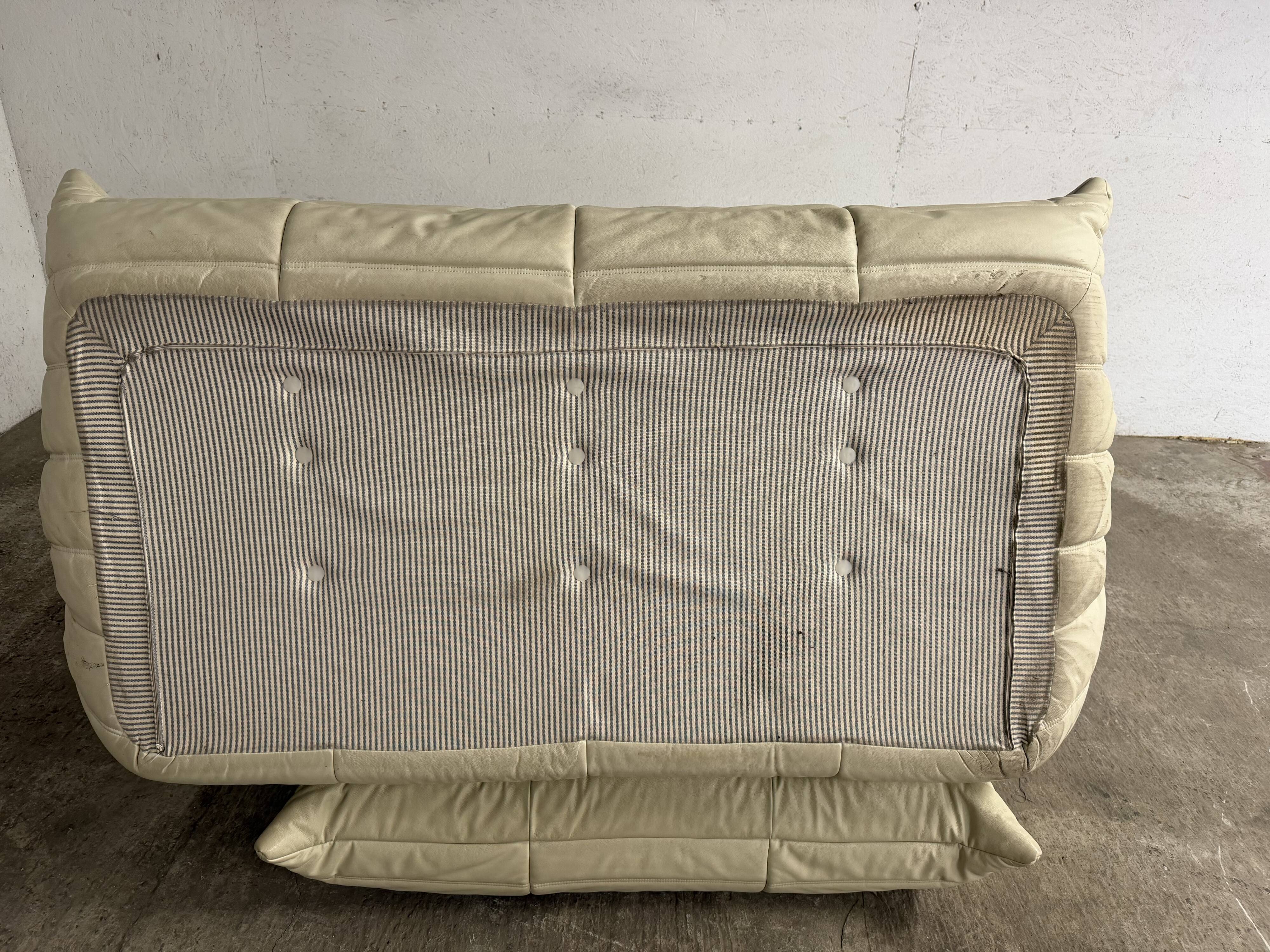 100% authentic ligne roset togo 3-seater beige leather in top condition!