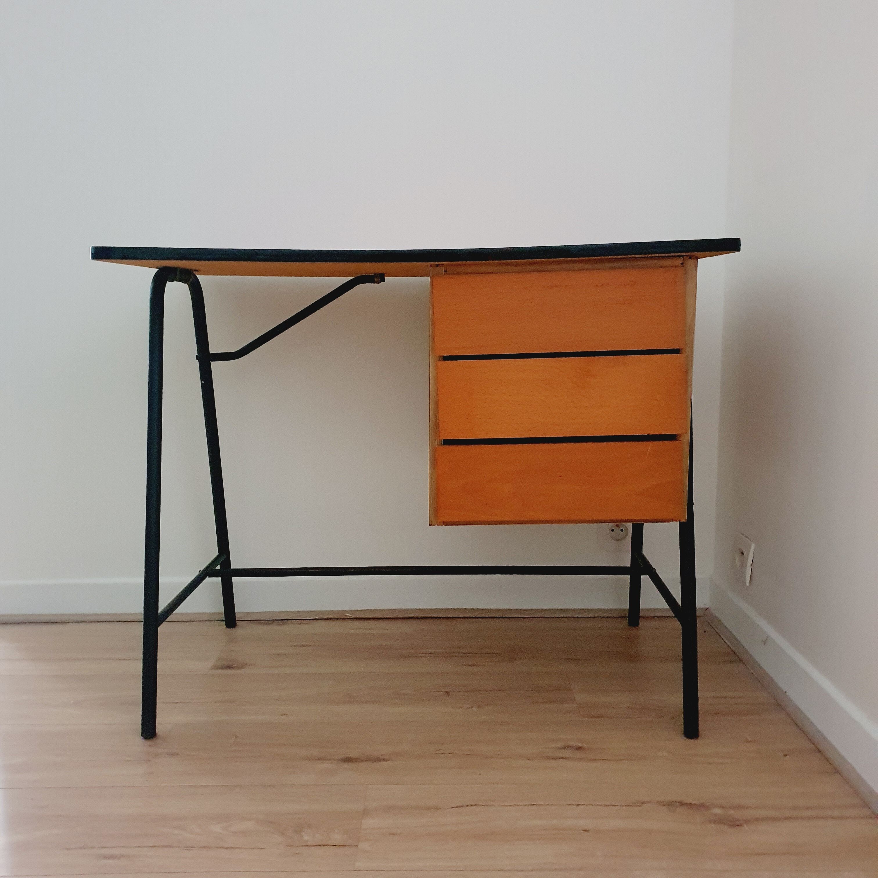 Vintage desk in red formica
