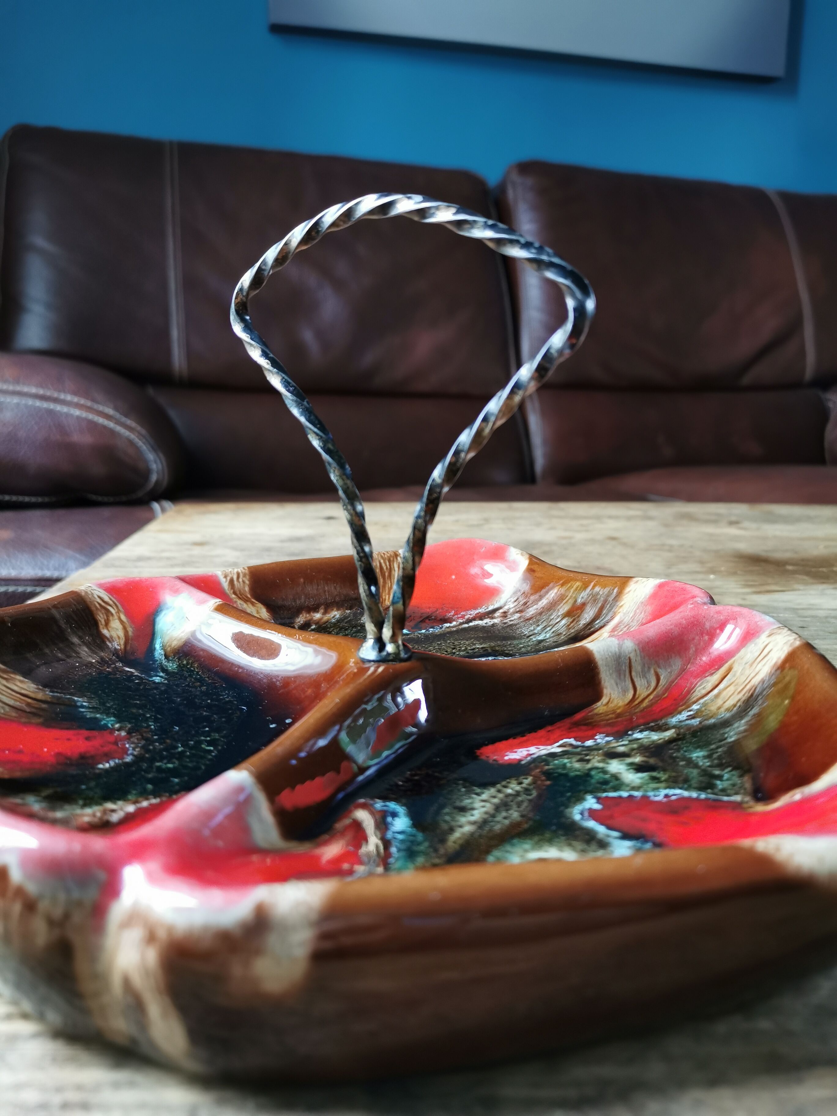 Servant display with compartments vallauris