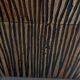 Tabouret coffre en teck naturel brun et noir.