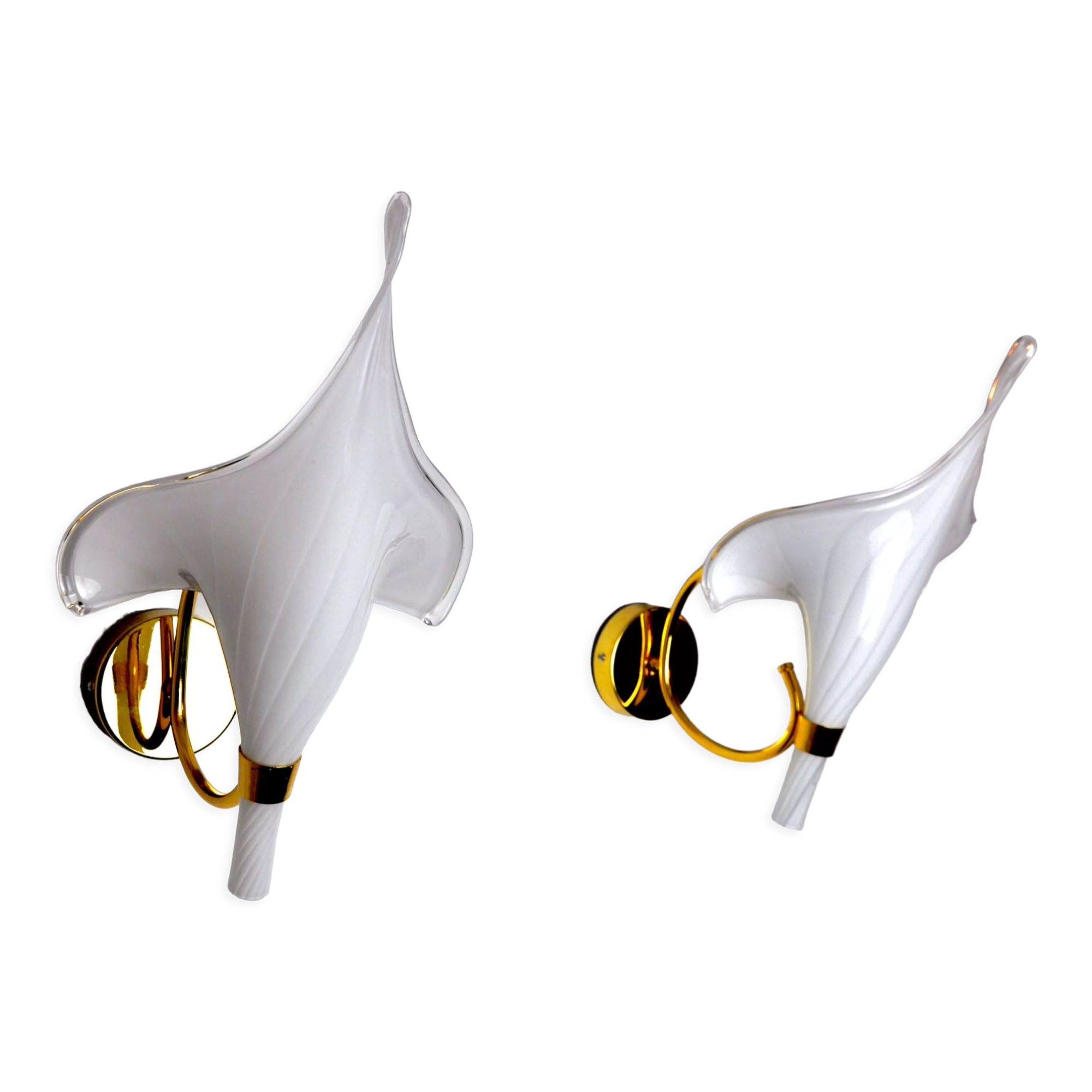 Pair of white fleur de lys sconces, murano glass, Italy, 1970