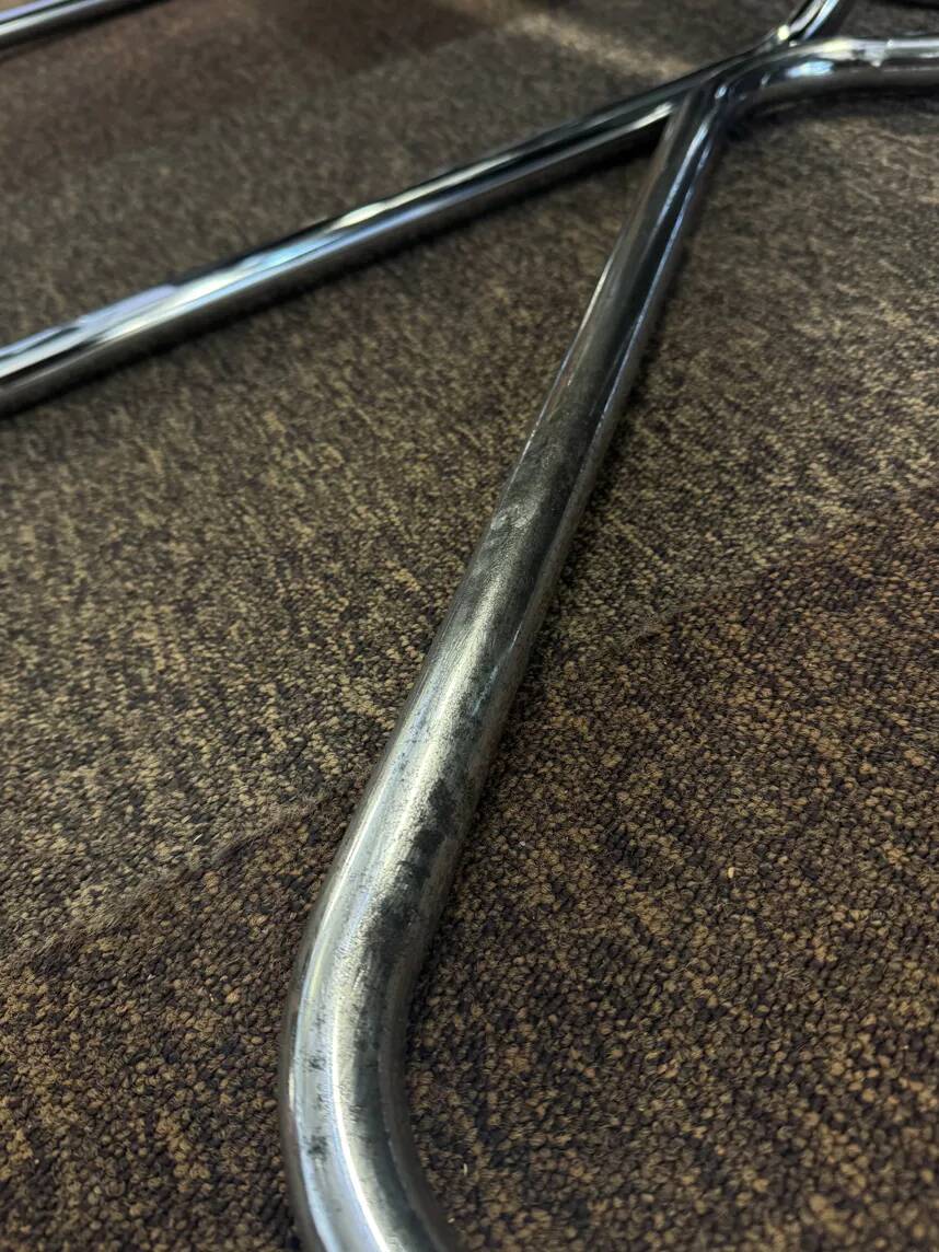 Set of 4 Armchairs in the style of Marcel Breuer – sled base