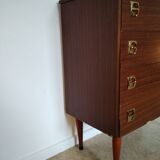Chest of drawers with spindle legs