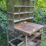 Industrial design postal sorting office