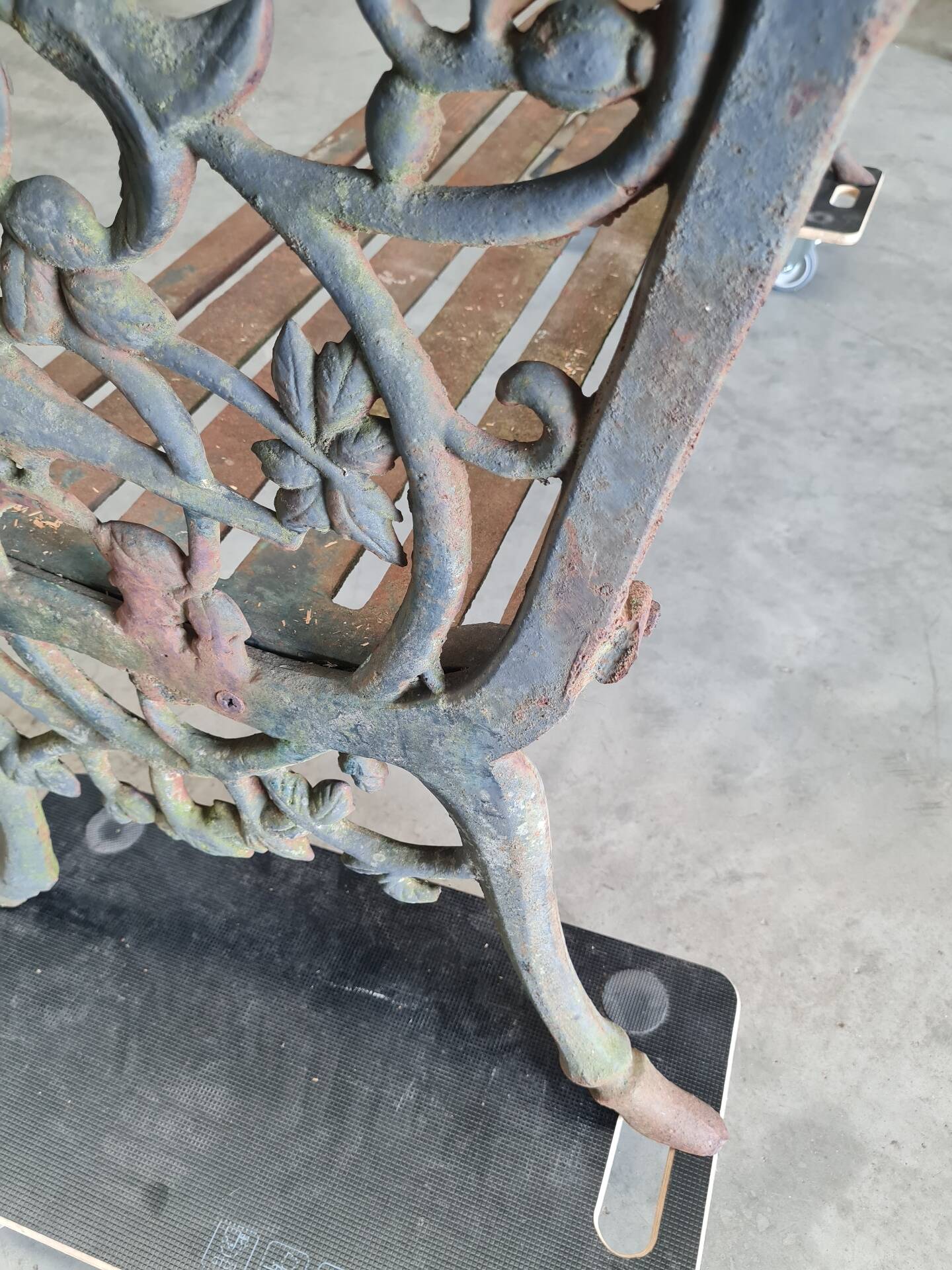 Banc en fonte
