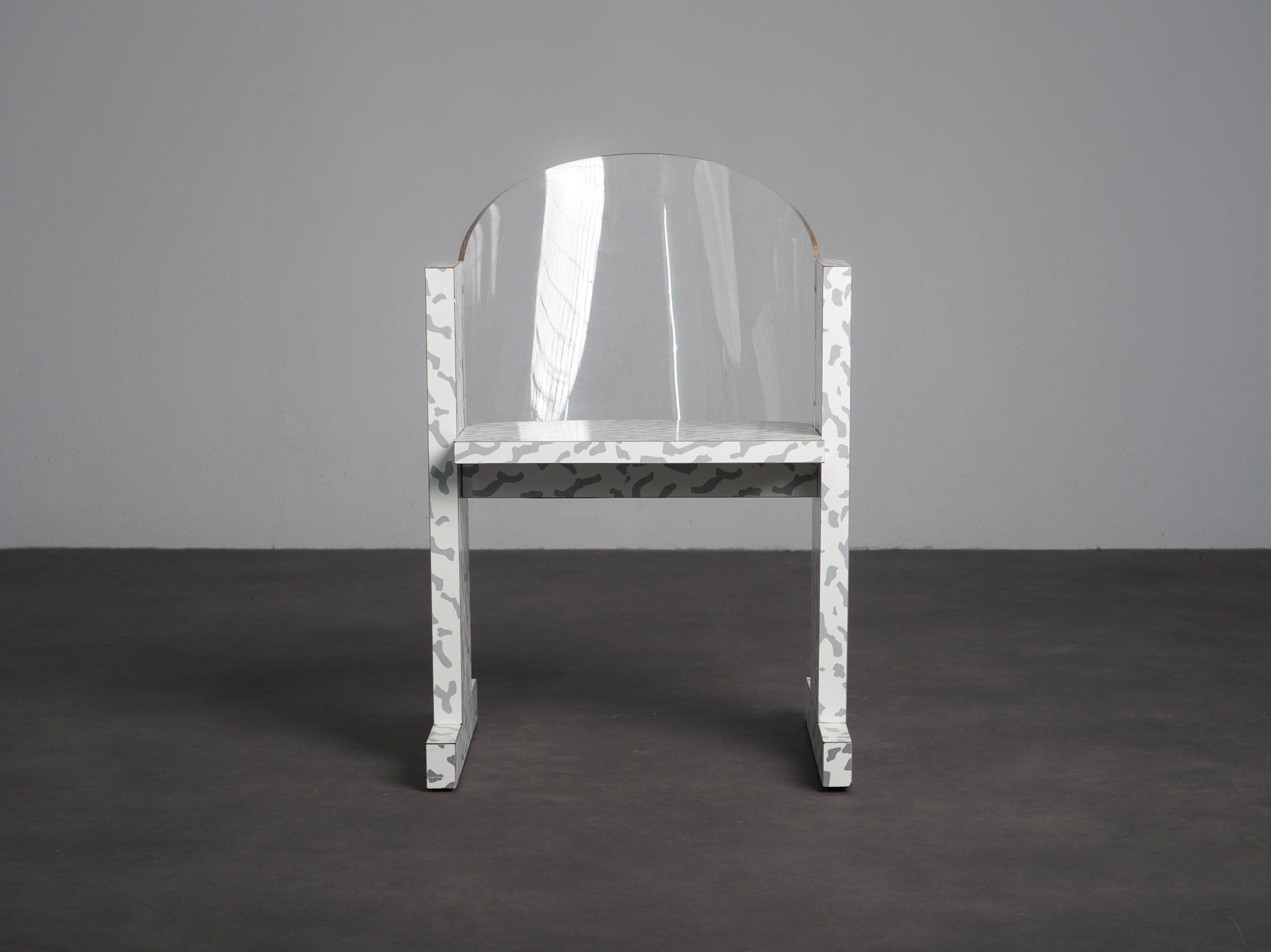 Fauteuil Teodora par Ettore Sottsass pour Vitra, Suisse, 1987