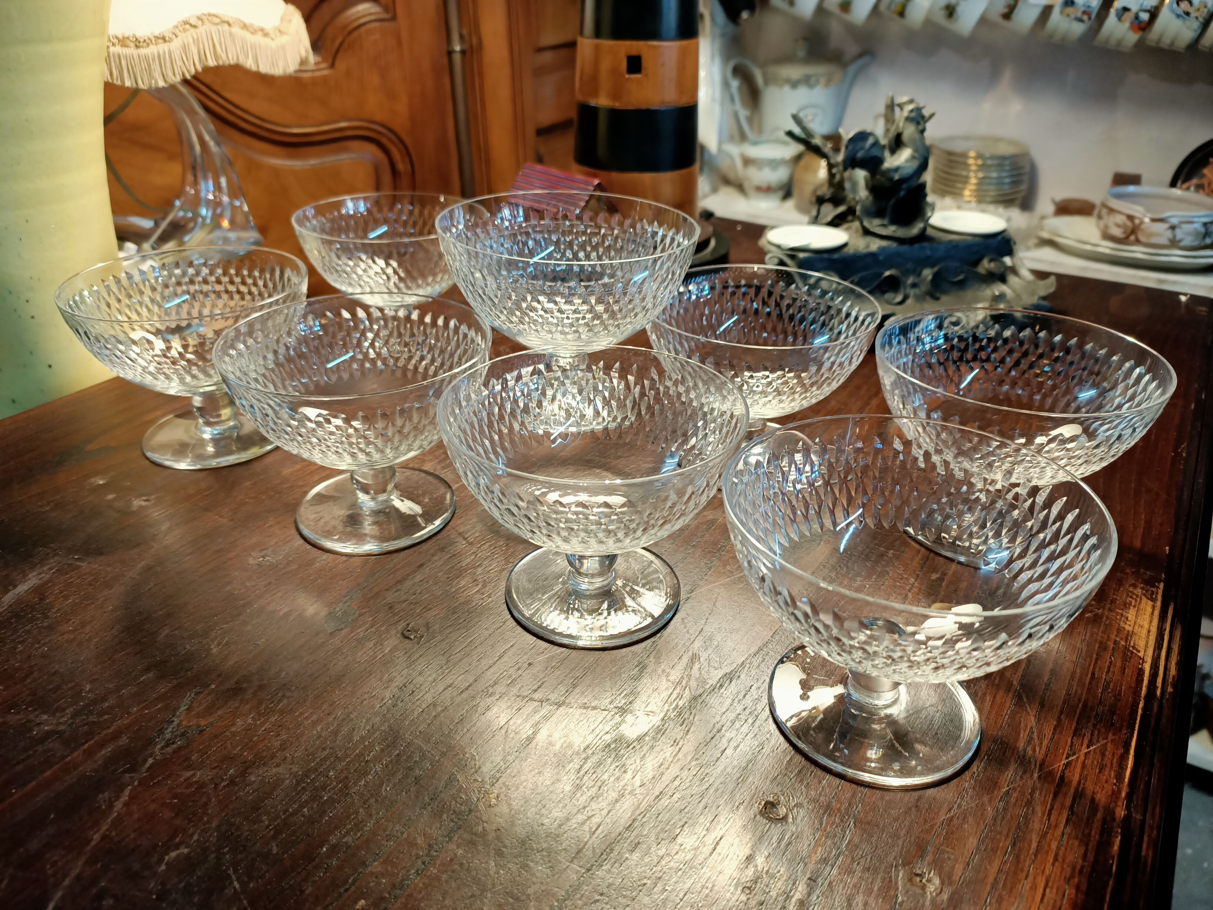 9 coupes a champagne baccarat années 20