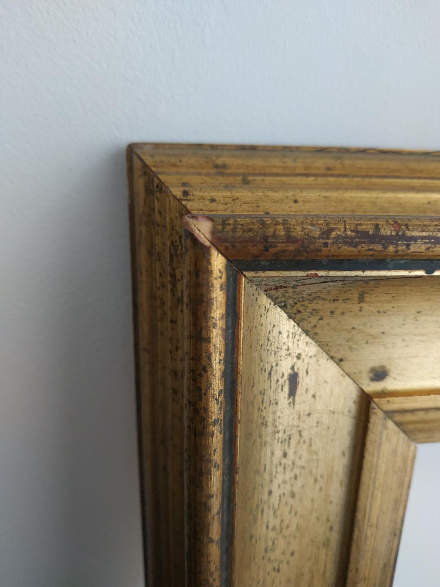 Cadre pour tableau en bois doré