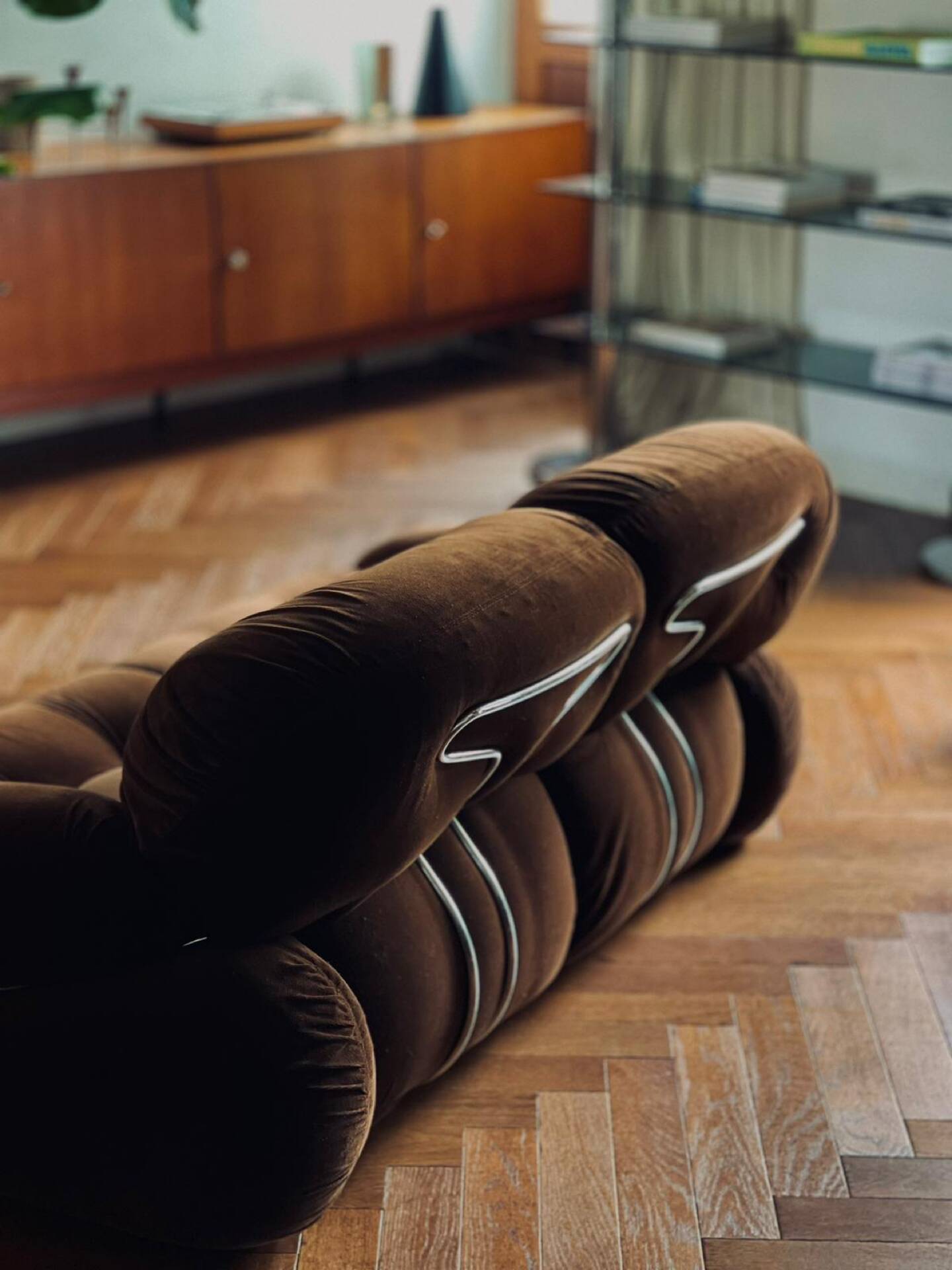 Vintage Italian sofa design "Okay" – Adriano Piazzesi – 2-seater velvet