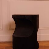 Table d'appoint/chevet en chene noir brule