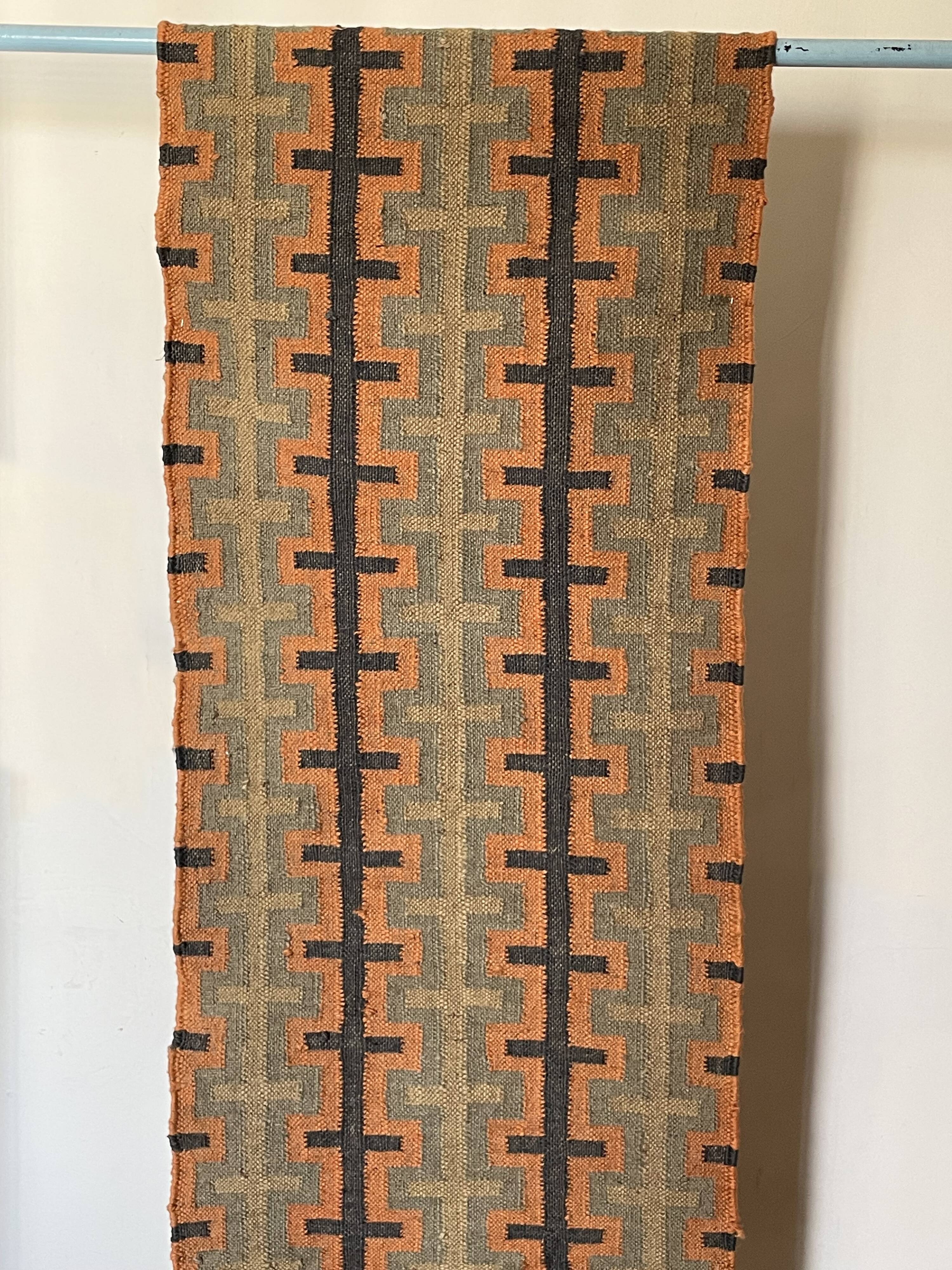 2x6 Ft - Tapis Kilim en jute et laine fait main d'occasion, tapis traditionnel indien.